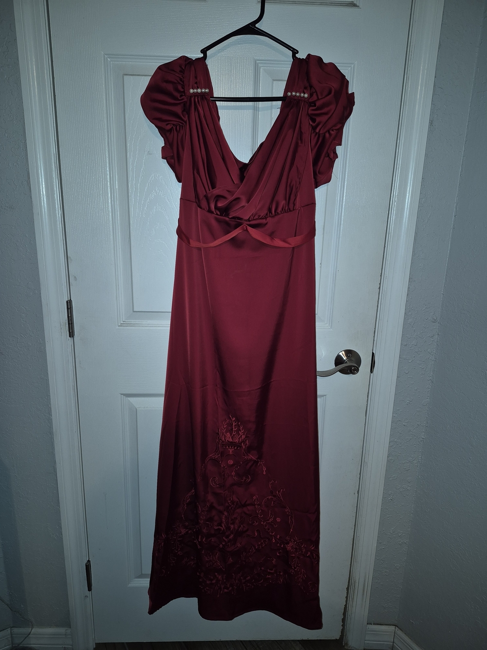 Elegant Burgundy Evening Dress with Embroidered Hem
